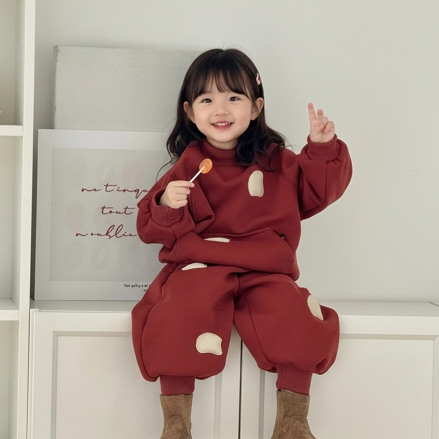 女童加绒卫衣套装一体绒冬季新款儿童运动裤小女孩宝宝红色过年服 - 图1