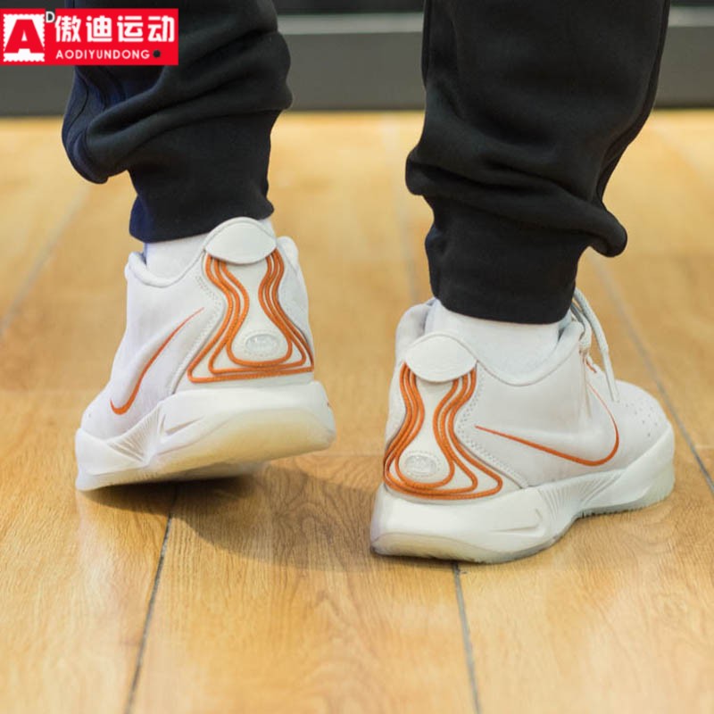 Nike LeBron 21 LBJ 勒布朗詹姆斯21代实战运动篮球鞋 FV2346-001 - 图2