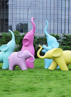 户外园林玻璃钢仿真卡通大象雕塑商场游乐园几何抽象动物装饰摆件
