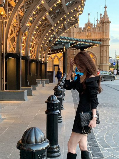 JustQin【高阶vogue 】秋冬小众设计感鱼骨拼接面料衬衫裙连衣裙