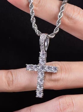 欧美嘻哈镶钻锁骨链十字架钛钢项链男hiphop简约高级感毛衣链女