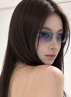小香风Y2K蓝色墨镜女个性辣妹小框街拍高级感适合方圆脸太阳眼镜