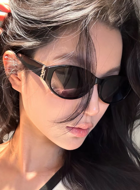 jennie同款窄框猫眼墨镜女2025新款高级感防紫外线太阳眼镜方圆脸