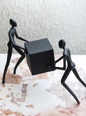 新款直销现代抽象搬运人物雕塑酒店大厅装置艺术品客厅艺术橱窗装