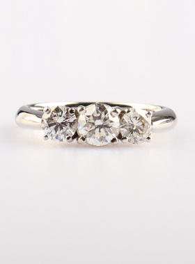 【自营】中古95新日本进口3颗铂金900钻石51号戒指