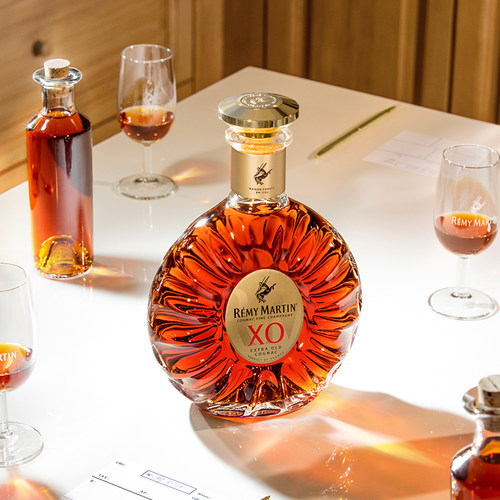 【自营】Remy Martin人头马XO干邑白兰地法国进口洋酒700ml - 图0