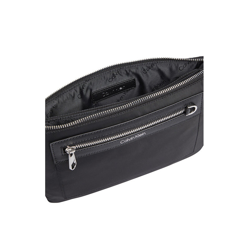 【自营】calvin klein男士黑色单肩包 天猫国际时尚范男士包袋