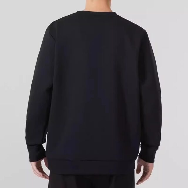 ເສື້ອຢືດກິລາຜູ້ຊາຍພາຍໃຕ້ Armour crew neck