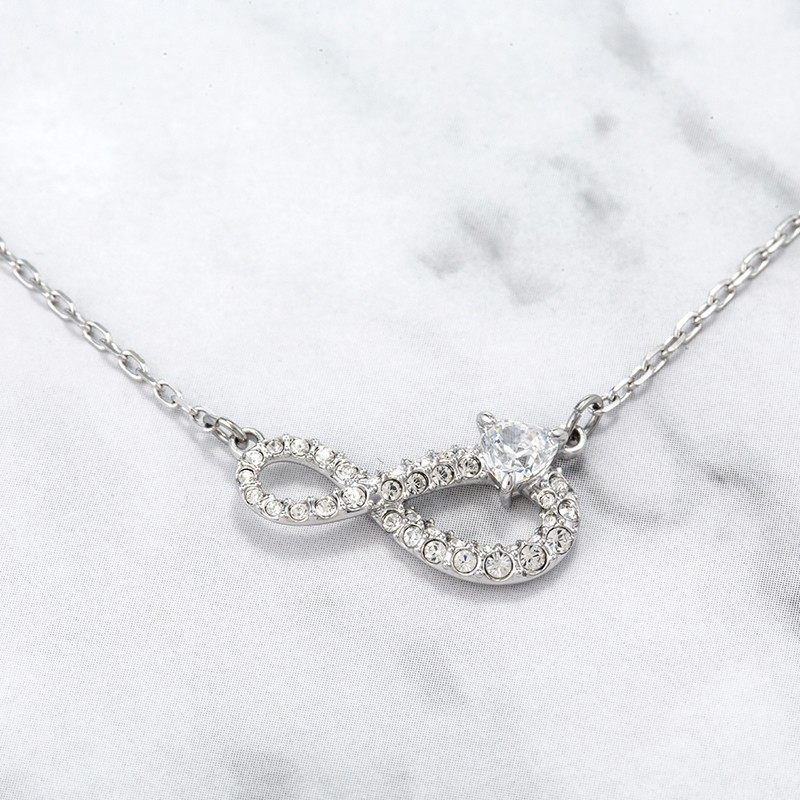 【直营】swarovski蝴蝶结吊坠锁骨链 天猫国际时尚直营项链