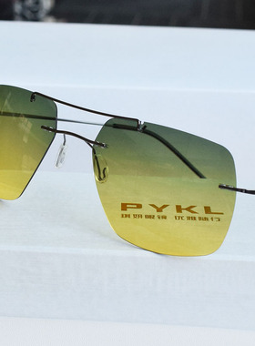 琪妍男大脸司机开车驾驶太阳镜