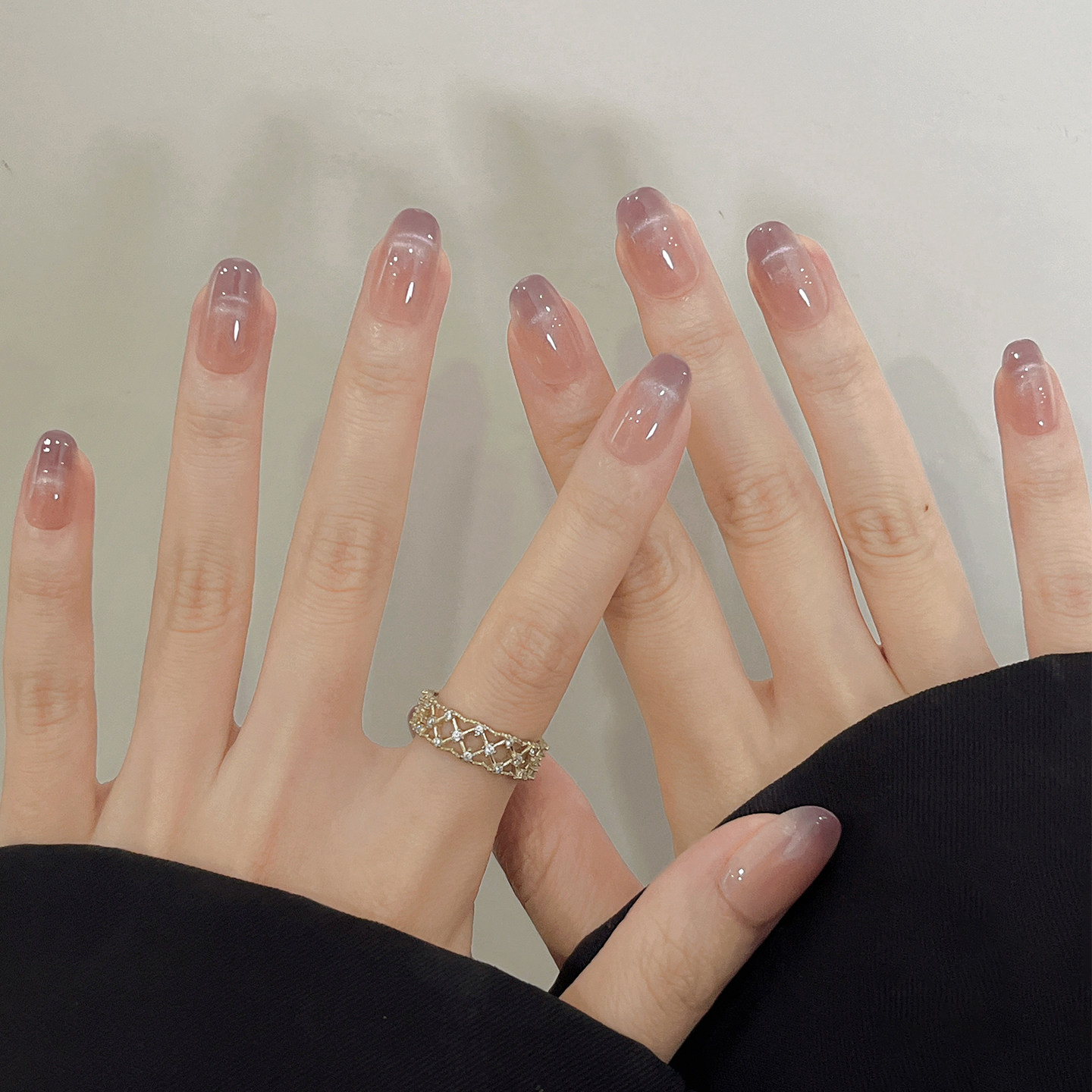 手工美甲穿戴甲短款2026新款高级感紫色月牙猫眼指甲贴片时光巷陌,淘宝优惠券,粉丝福利购,淘宝优惠卷