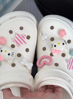 hellokitty洞洞鞋粉奶白配饰立体鞋扣适配crocs鞋花装饰配件可爱