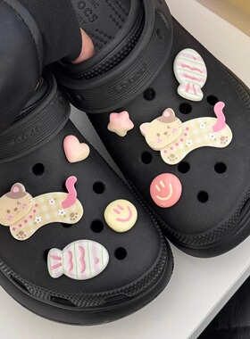 原创hellokitty洞洞鞋配饰crocs碎花小猫鞋花适配卡骆驰鞋扣可爱
