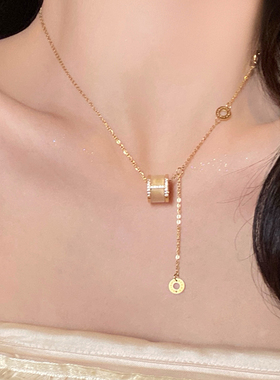 2025新款猫眼石小蛮腰项链女款流苏锁骨链钛钢项链轻奢小众首饰品