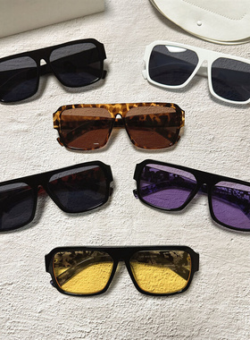 蝶形男友风女童灰色黑色全框