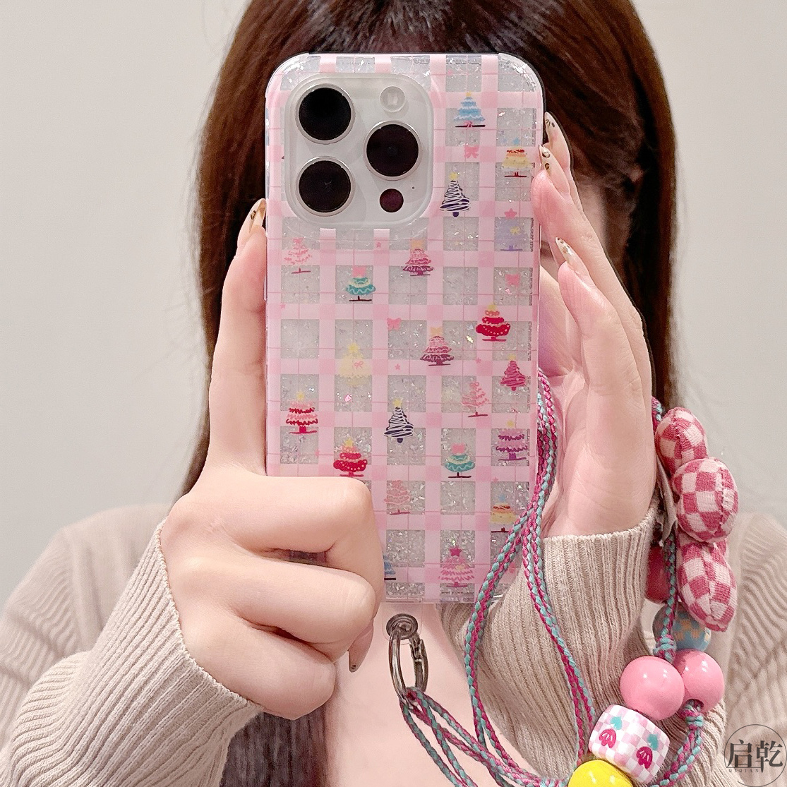 启乾 闪粉粉色格纹圣诞树iPhone16/15手机壳适用苹果14/13promax双层硬壳链条挂绳挂脖少女心创意新款秋冬天