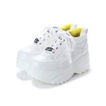 (Japan straight mail) yosuke thick bottom flat sneaker white lacing low to help outdoor leisure brief