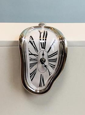 扭曲桌面挂钟融化时钟达利钟表静音艺F术装饰创意的桌角客厅台摆