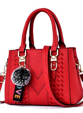 New fur ball pendant shoulder bag women's small square bag