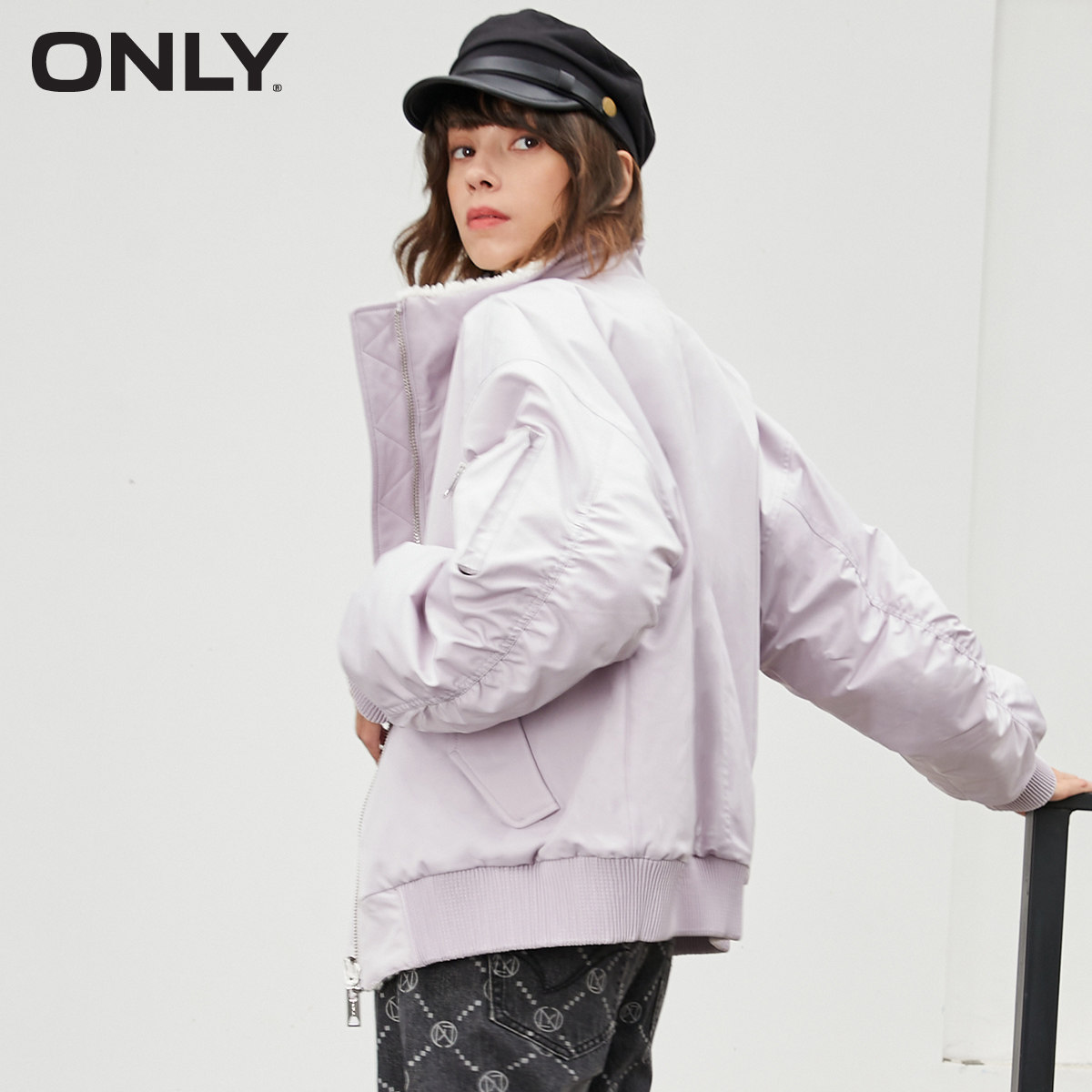 only2021冬季新款植绒两面穿短款 ONLYoutlets店棉衣/棉服