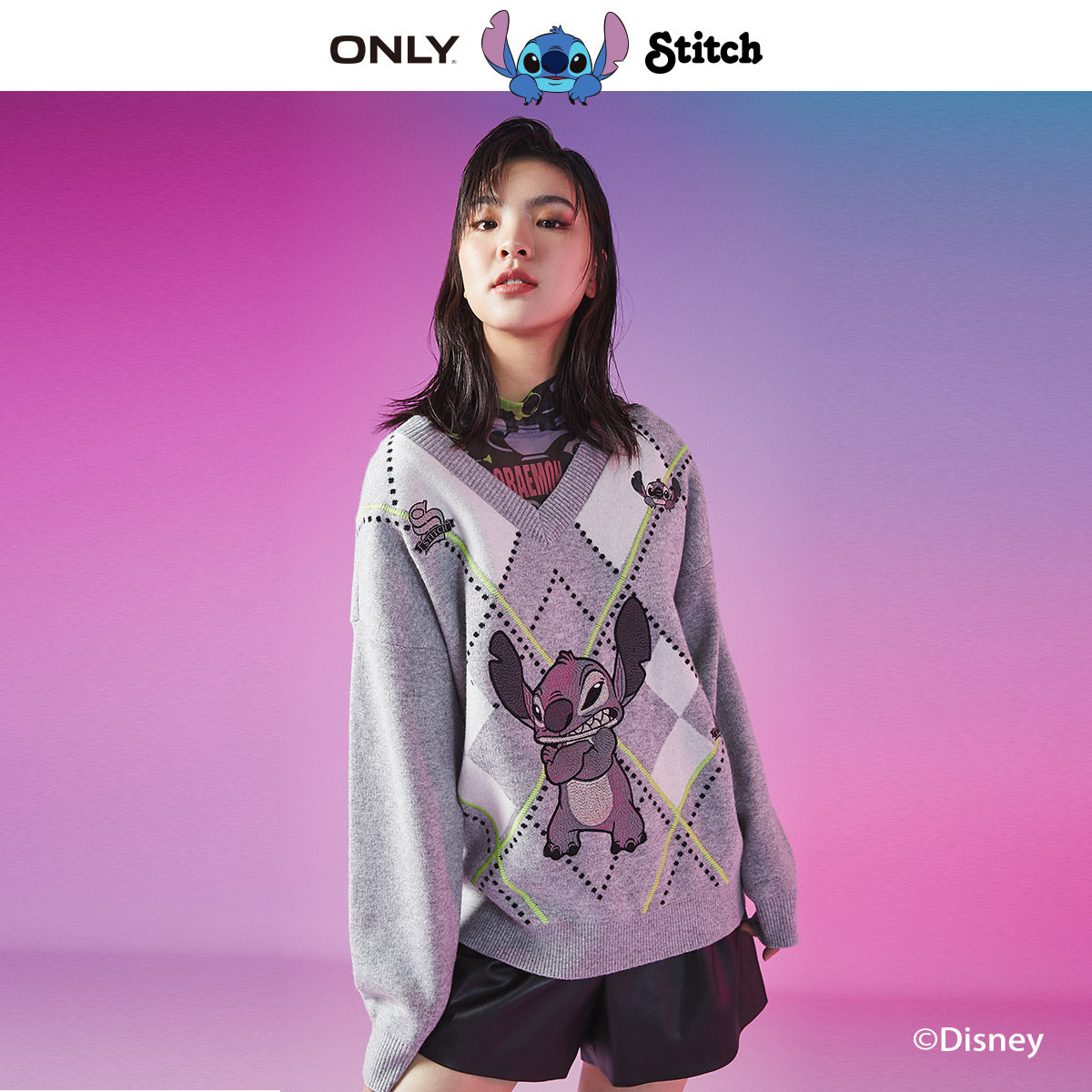 only2021史迪奇联名短款宽松v领女 ONLYoutlets店毛针织衫