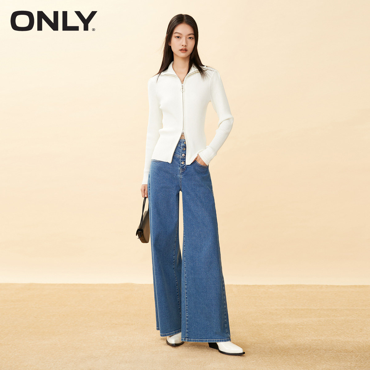 only2021冬季新款高腰多粒扣牛仔裤 ONLYoutlets店牛仔裤