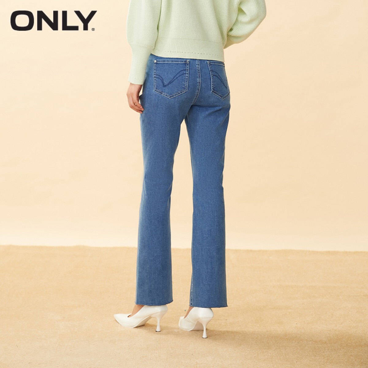 only2021冬季新款微喇叭高腰牛仔裤 ONLYoutlets店牛仔裤