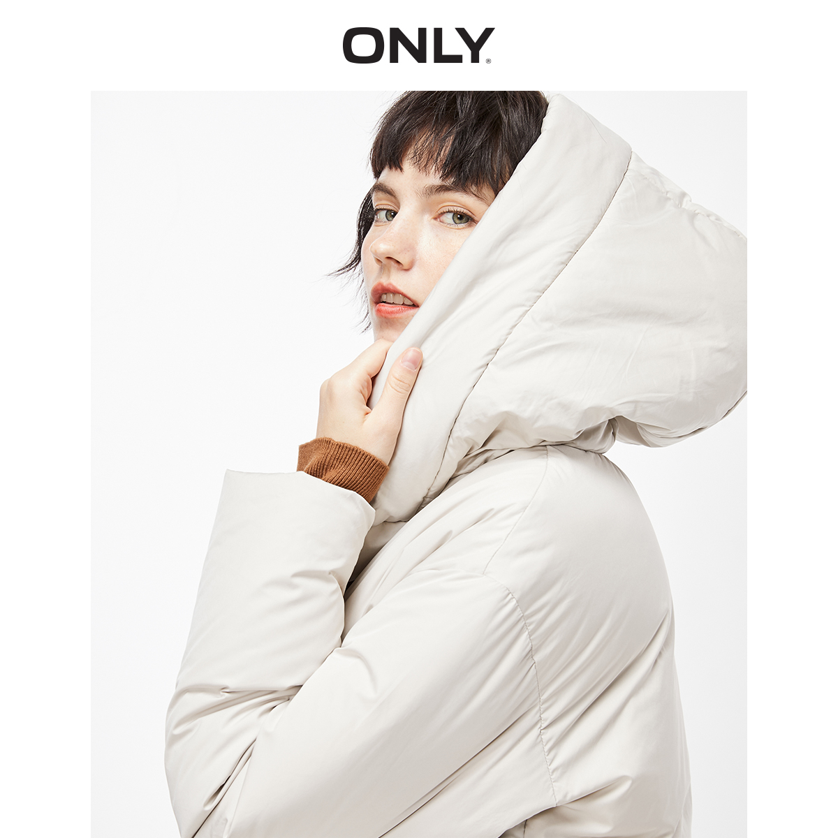 only冬季新款直筒连帽时尚羽绒服 ONLYoutlets店羽绒服