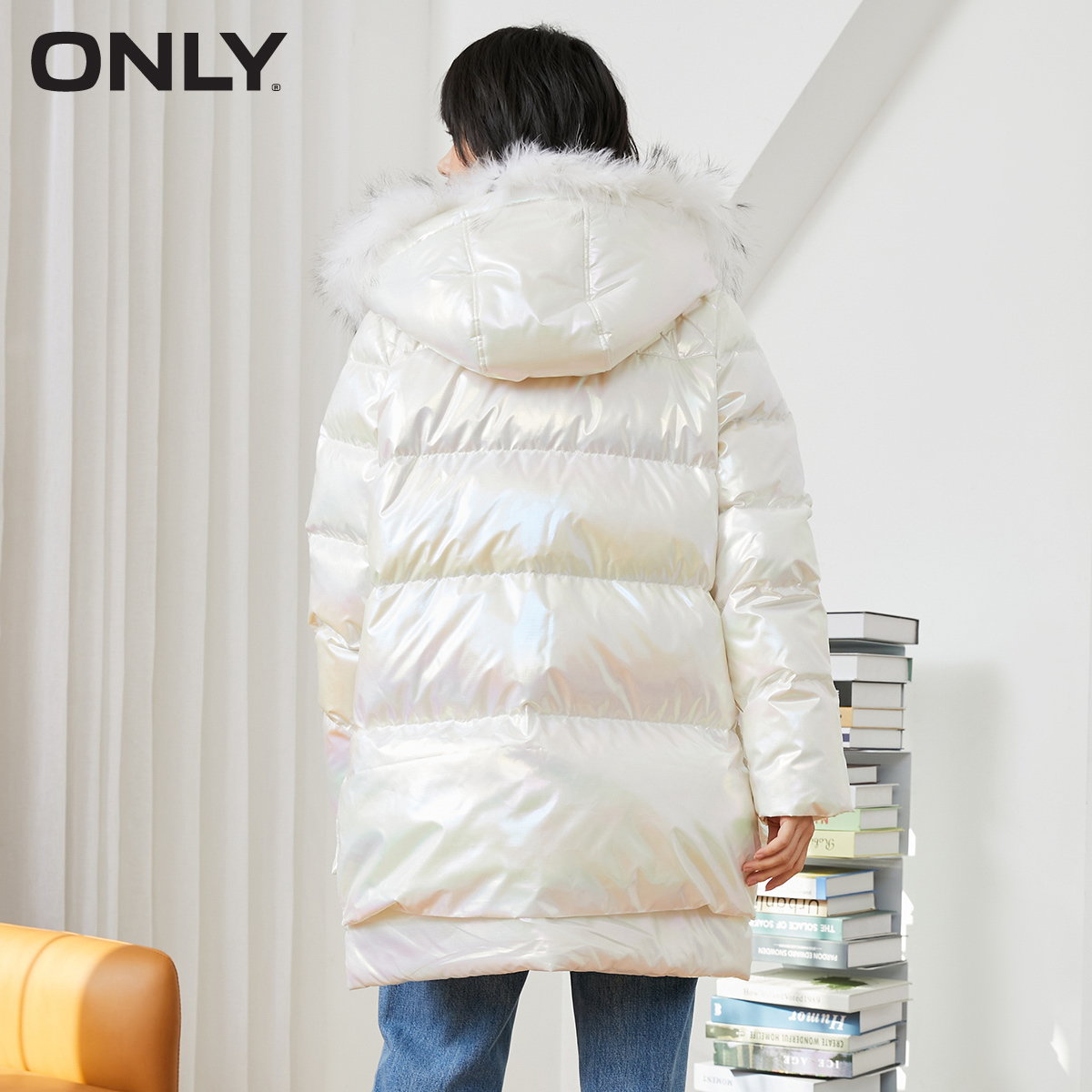 only2021冬季新款时尚宽松大羽绒服 ONLYoutlets店羽绒服