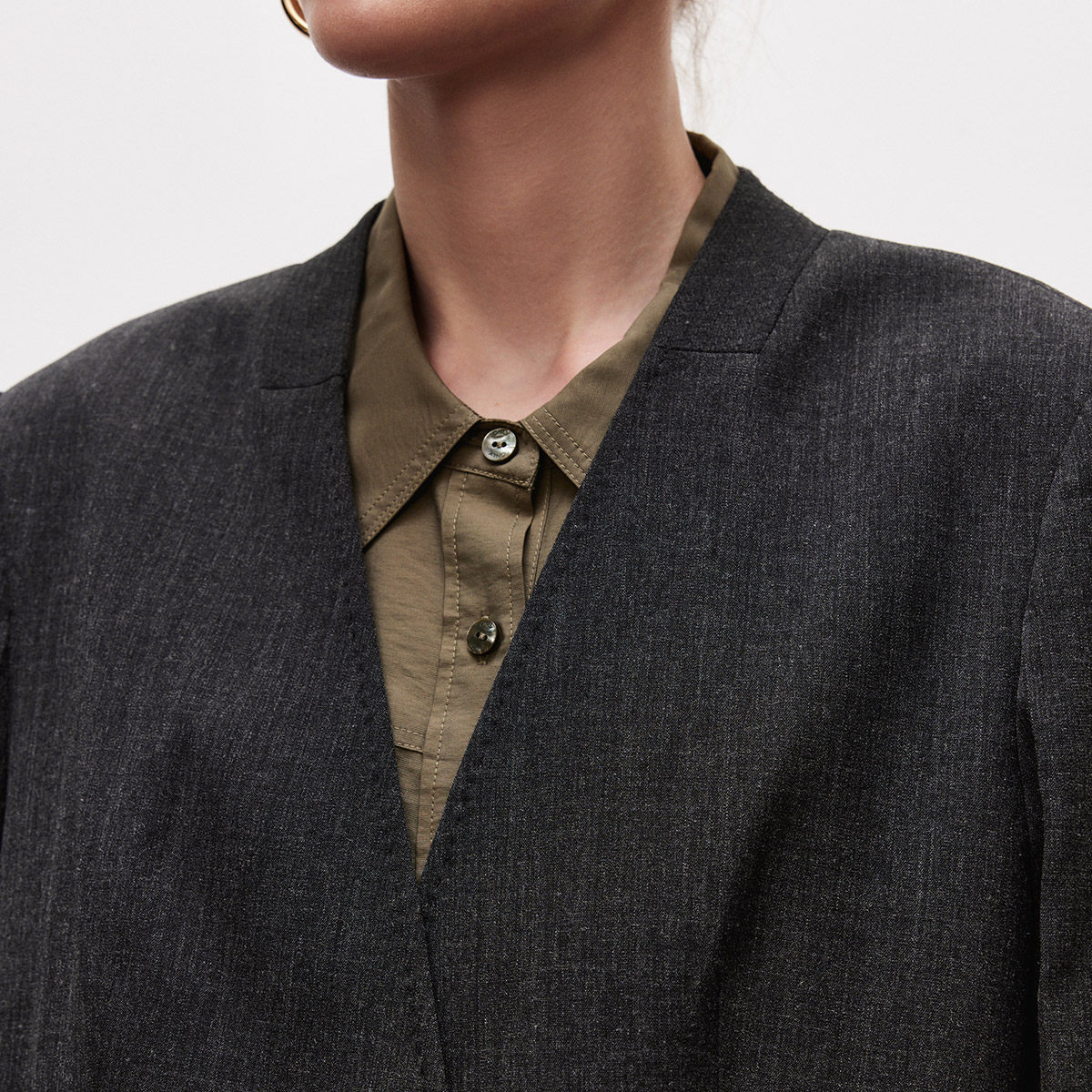 ONLY2026春季新款通勤风简约时尚V领设计长袖正肩纯色西服外套女,淘宝优惠券,粉丝福利购,淘宝优惠卷