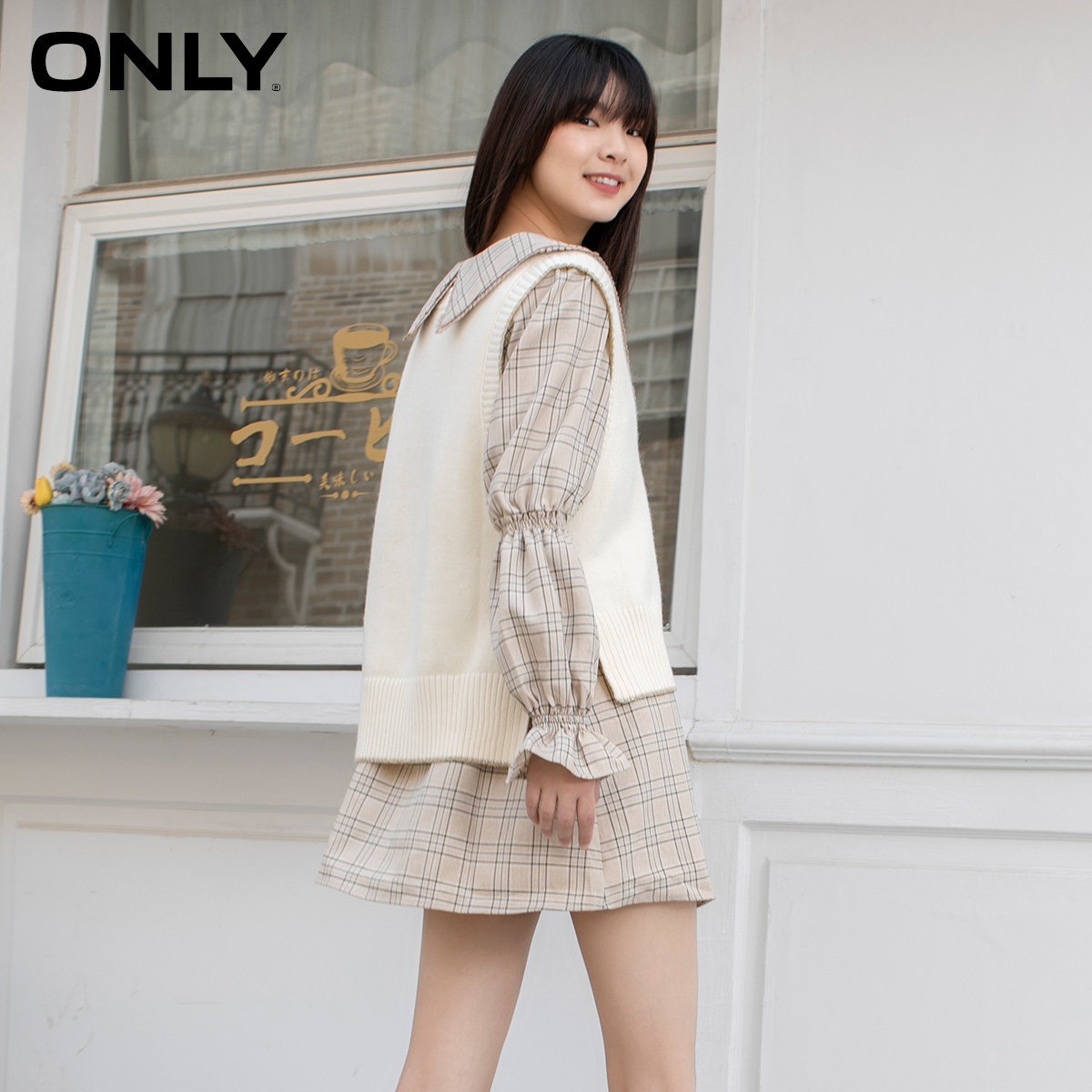 only2021学院风短款针织马甲连衣裙 ONLYoutlets店连衣裙