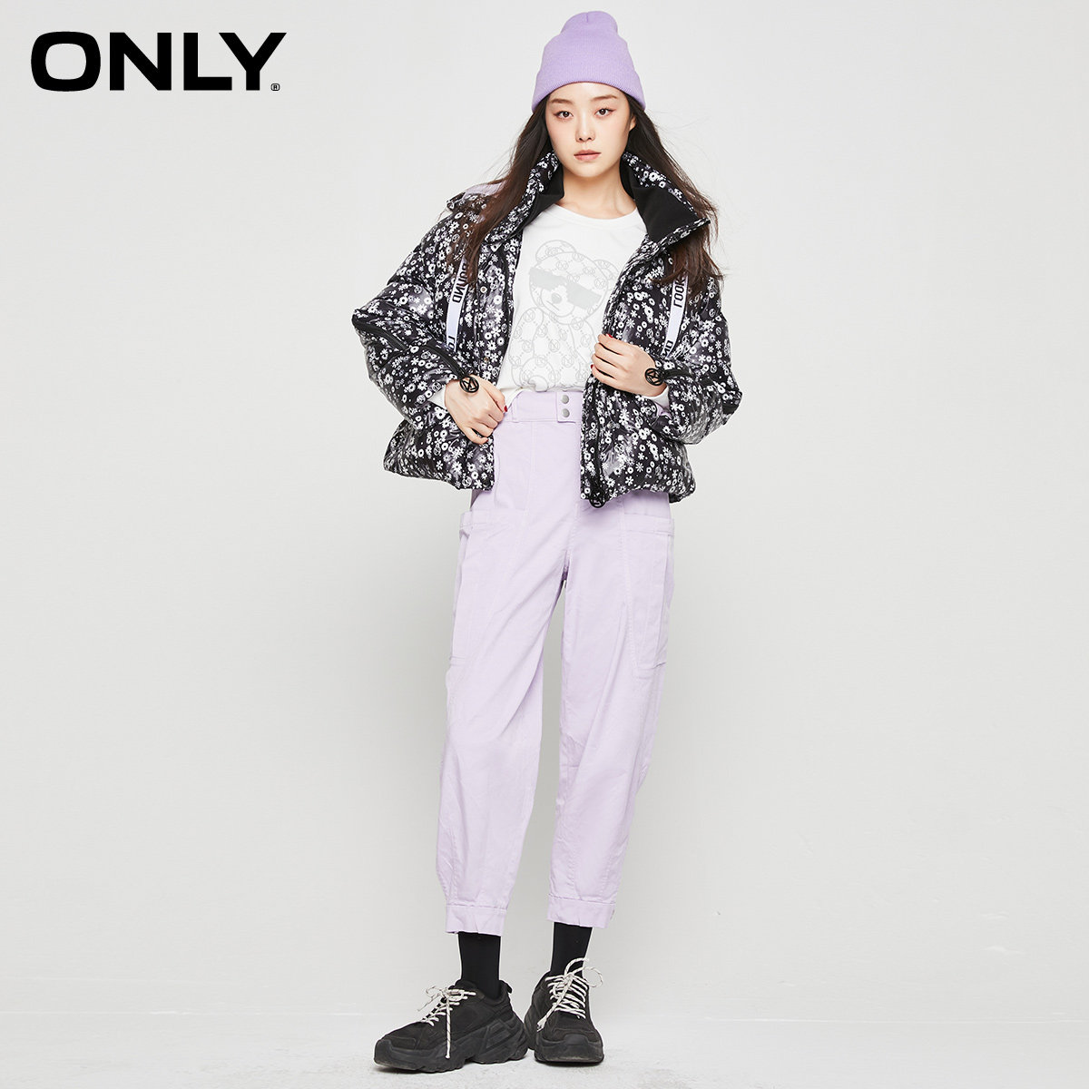 only2021冬季新款短款印花羽绒服 ONLYoutlets店羽绒服