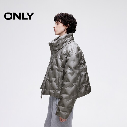 【ONLY奥莱】冬季新款90白鸭绒潮流立领轻型宽松羽绒服女 - 图2