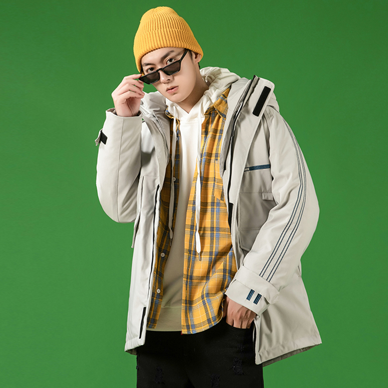雪中飞 工装运动中长款男士羽绒服防风保暖时尚男外套 outlets 雪中飞 工装运动中长款男士羽绒服防风保暖时尚男外套 outlets