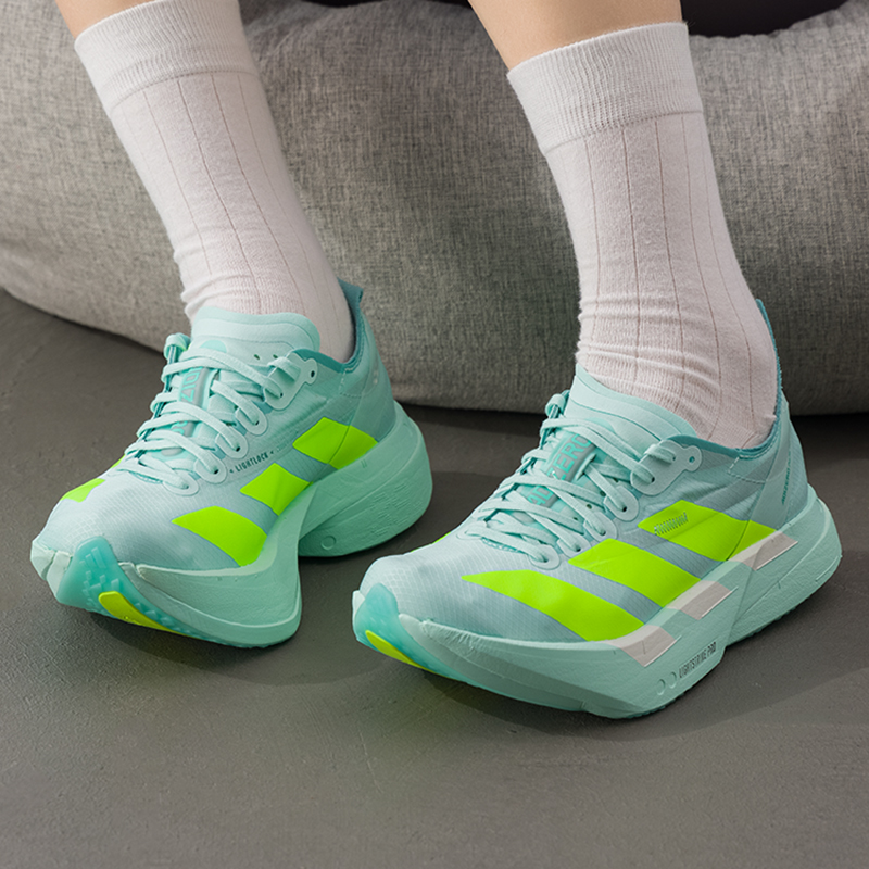 【自营】Adidas阿迪达斯跑步鞋女士时尚运动鞋户外休闲鞋JR1243 - 图1