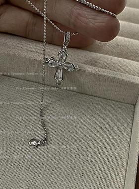 简约高级感锆石十字架吊坠项链女甜酷风辣妹时尚百搭颈链毛衣链