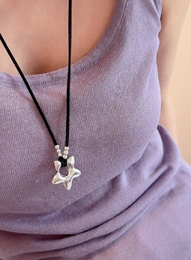 韩国博主同款设计感镂空五角星吊坠项链女百搭休闲长款毛衣链颈链