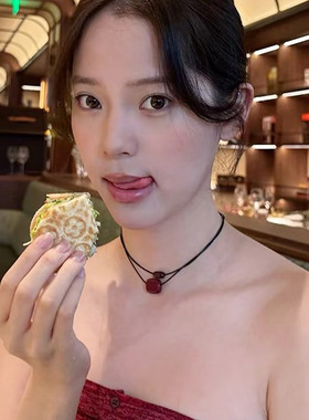 欧阳娜娜同款树脂红玛瑙黑绳项链女简约高级感时尚潮流颈链锁骨链