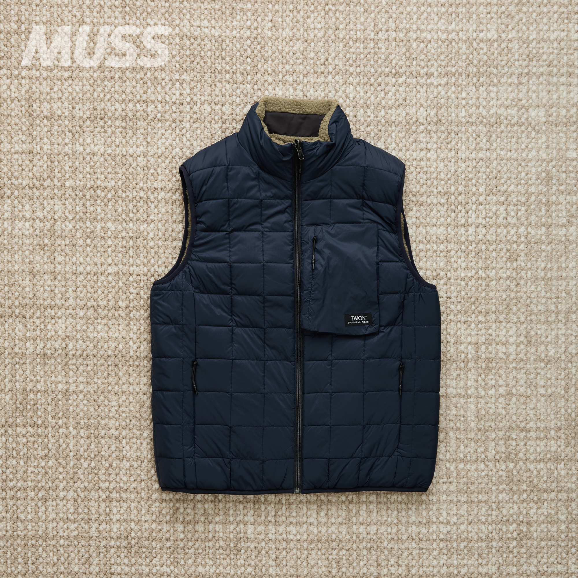 现货 TAION DOWN X BOA LIGHT DOWN HI 两面穿羽绒保暖抓绒马甲 - 图1