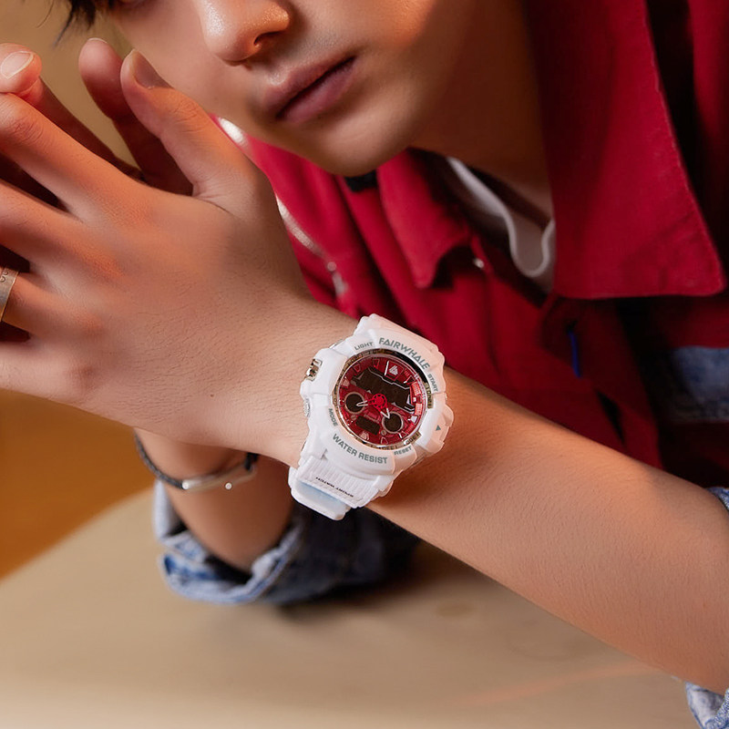 马克华菲男学生运动男孩潮流电子表 马克华菲手表国产腕表