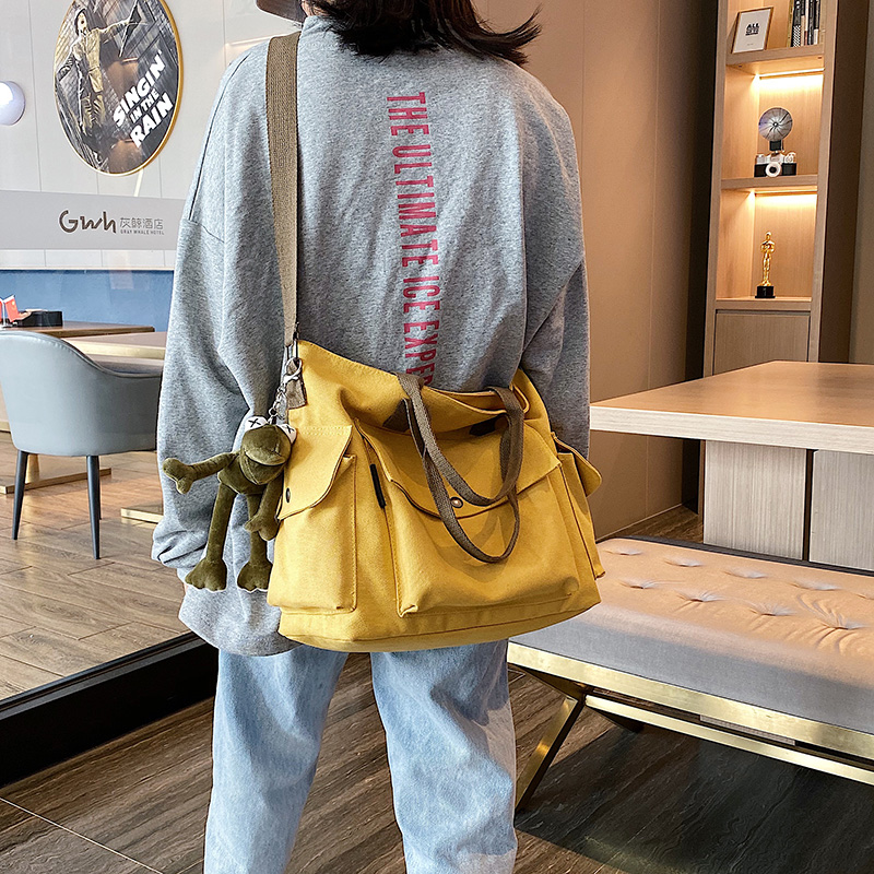 包包女包新款2025网红同款洋气单肩包斜挎帆布包女chic港风托特包