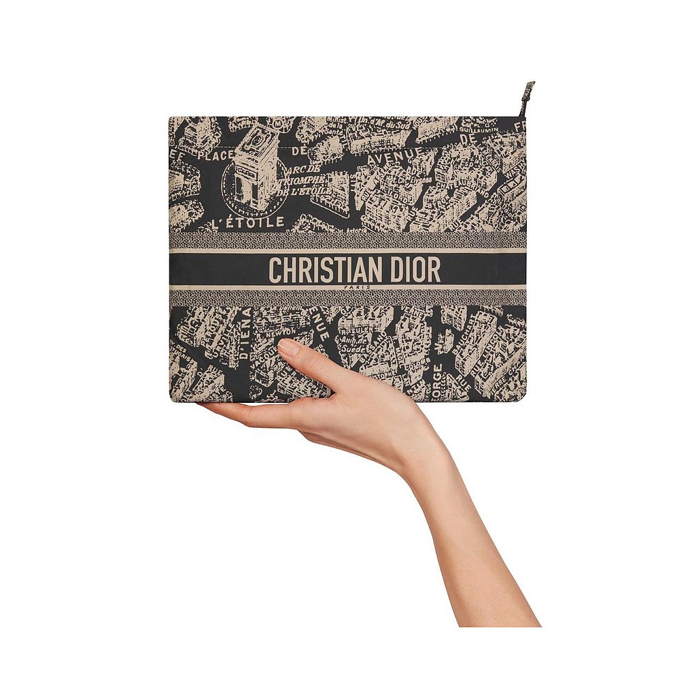  天猫国际探物美国手拿包