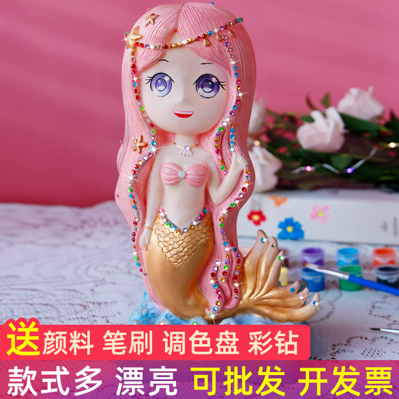 爱打扮(www.idaban.cn)，石膏娃娃玩偶涂色白胚手工diy儿童画画玩具 搪胶涂鸦彩绘存钱罐