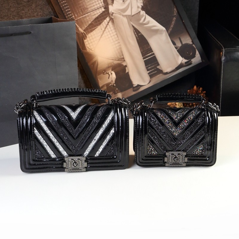 拼块女2020新款百搭单肩漆皮斜挎包 忆香箱包女士包袋