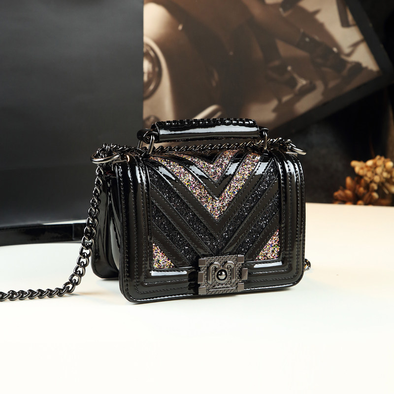 拼块女2020新款百搭单肩漆皮斜挎包 忆香箱包女士包袋