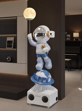 太空人宇航员摆件落地客厅沙发电视柜旁高端大气上档次轻奢装饰品