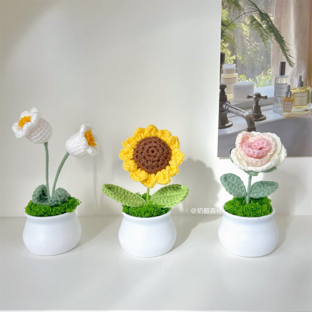 成品手工编织毛线钩织玫瑰郁金香盆栽花束仿真花花花车载摆件装饰,淘宝优惠券,粉丝福利购,淘宝优惠卷