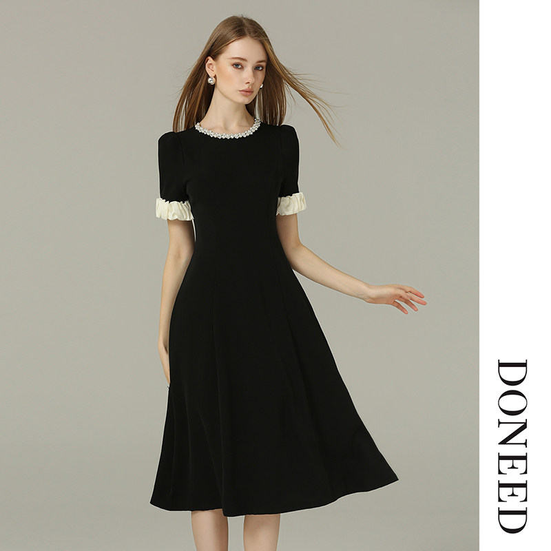 DONEED夏款优雅赫本风撞色钉珠褶皱拼接收腰显瘦中长款连衣裙女