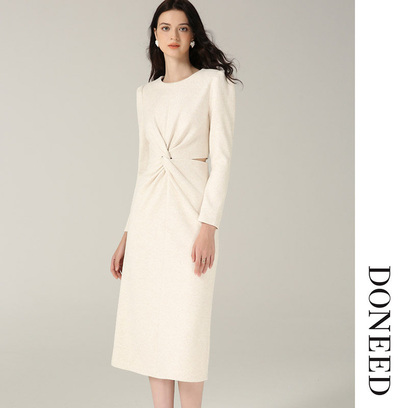 DONEED秋款法式复古气质扭结收腰显瘦显高A摆针织2025连衣裙女