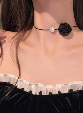 高级感玫瑰花锁骨链项圈甜美纯欲风皮革项链女辣妹小众珍珠颈链